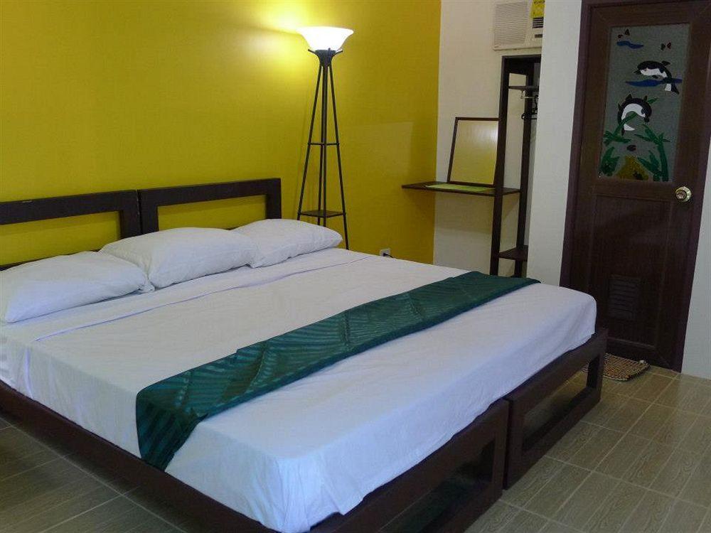 By The Bay, Jacana Bed & Breakfast Puerto Princesa Екстер'єр фото