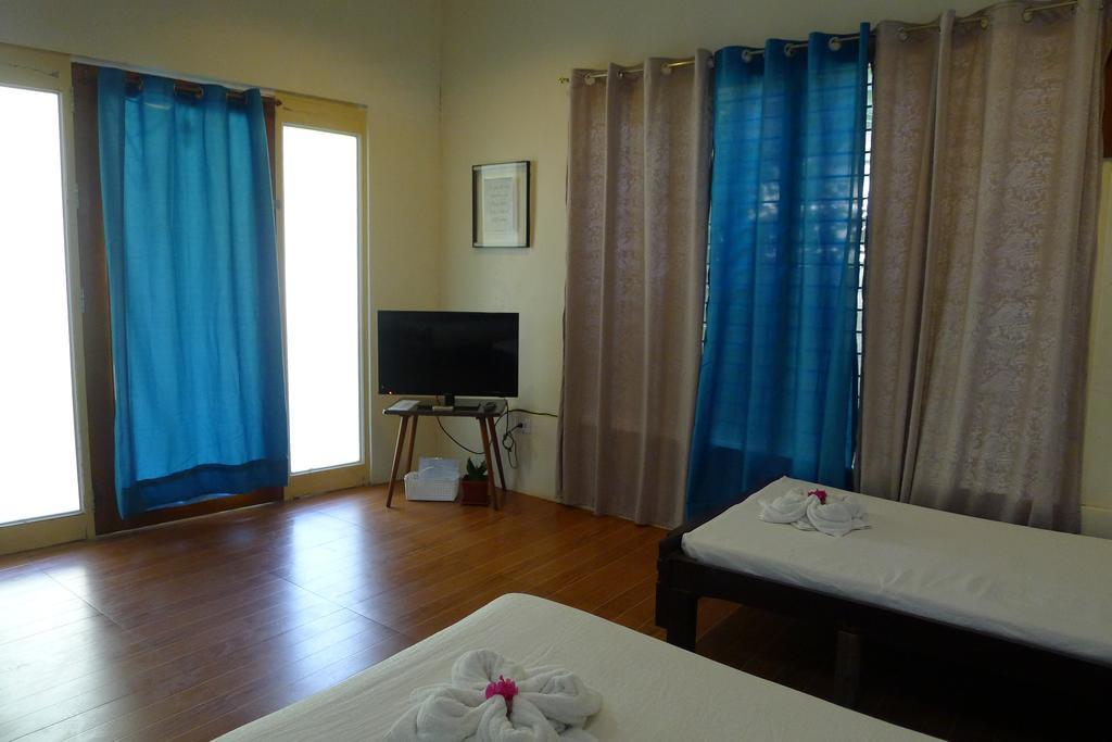 By The Bay, Jacana Bed & Breakfast Puerto Princesa Екстер'єр фото