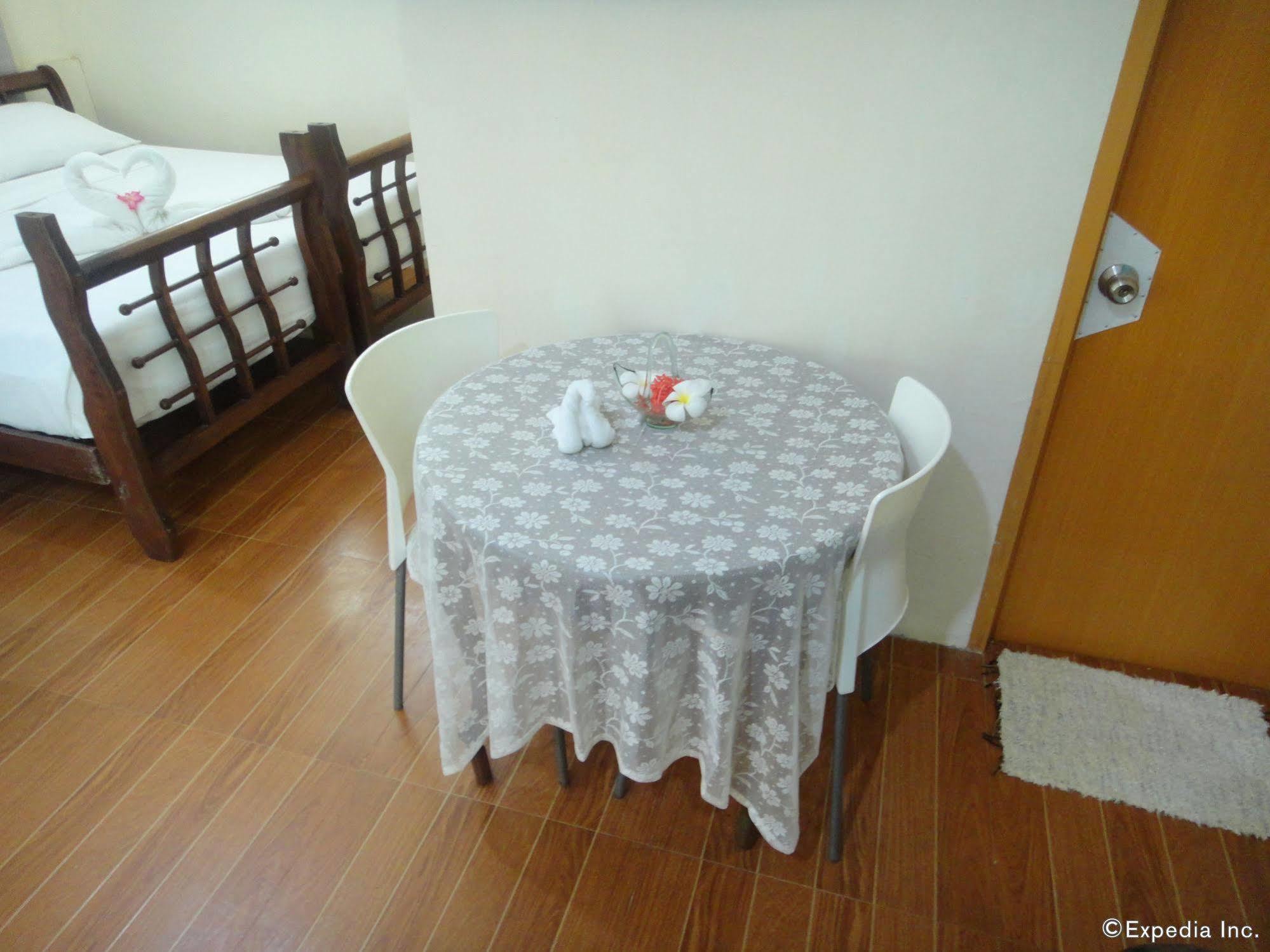 By The Bay, Jacana Bed & Breakfast Puerto Princesa Екстер'єр фото