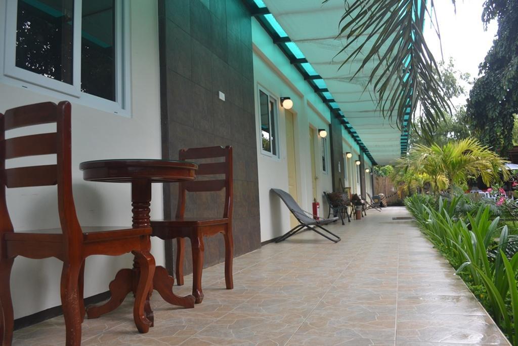 By The Bay, Jacana Bed & Breakfast Puerto Princesa Екстер'єр фото